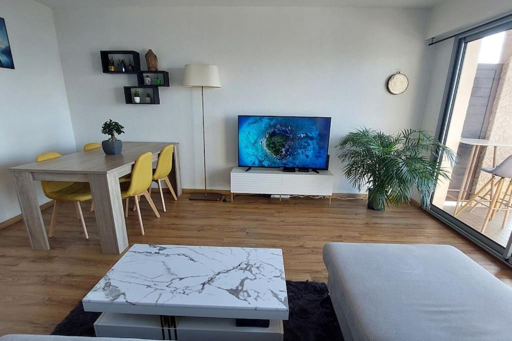 Appart Cosy Avec Vue Sur Le Lac Leman เอวิยงเลบานส์ ภายนอก รูปภาพ